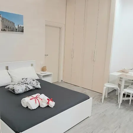 Dimora Pie Del Castello 3*